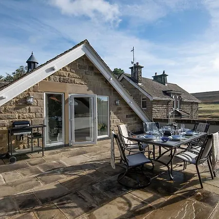 Roundhill Coach House *